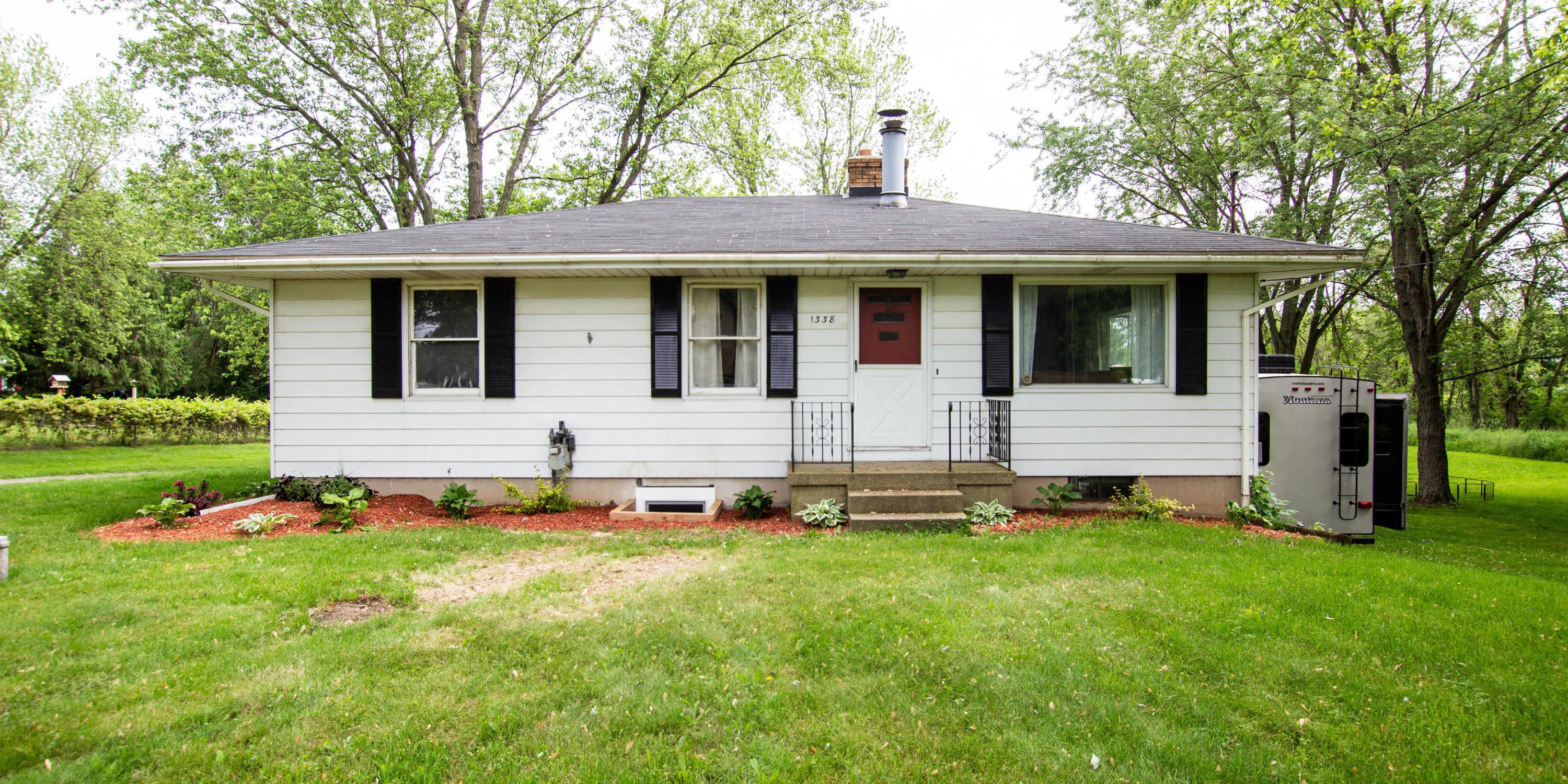 1338 10 Mile Rd Nw, Sparta, MI, 49345